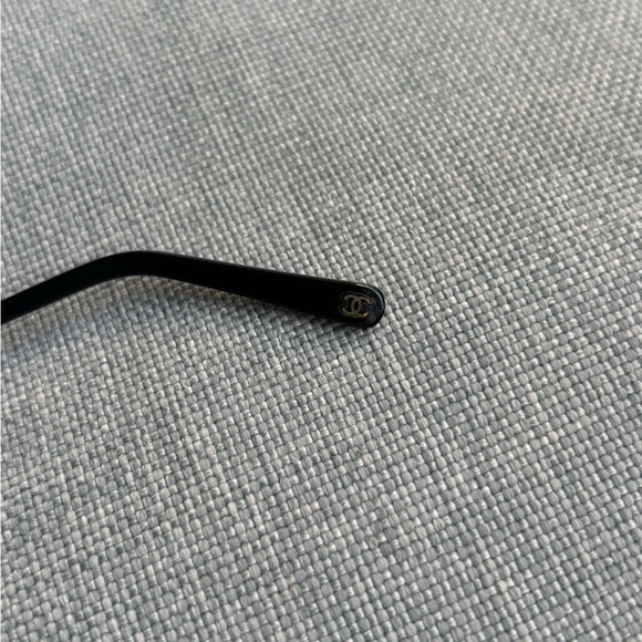 Chanel Rare Vintage Foldable Unisex Aviator Sunglasses - Picture 9 of 12